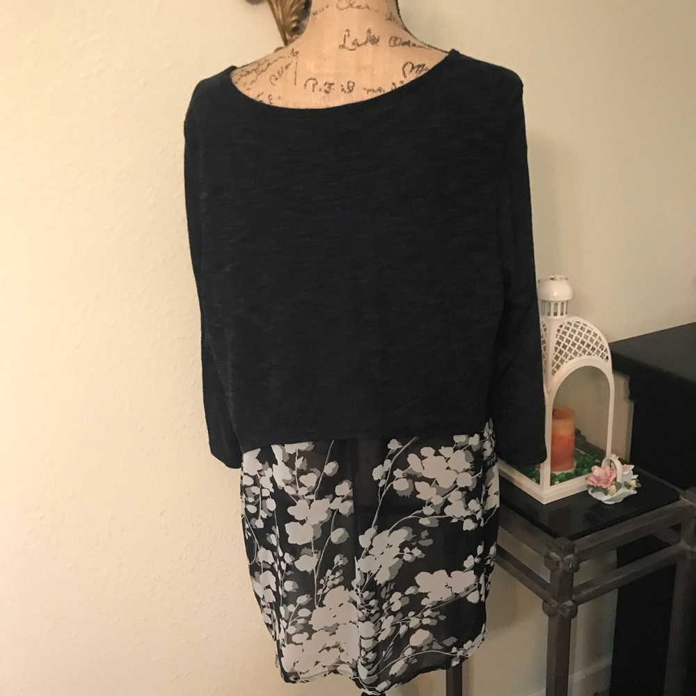 🌟cb Layered Blouse🌟 - Picture 4 of 6